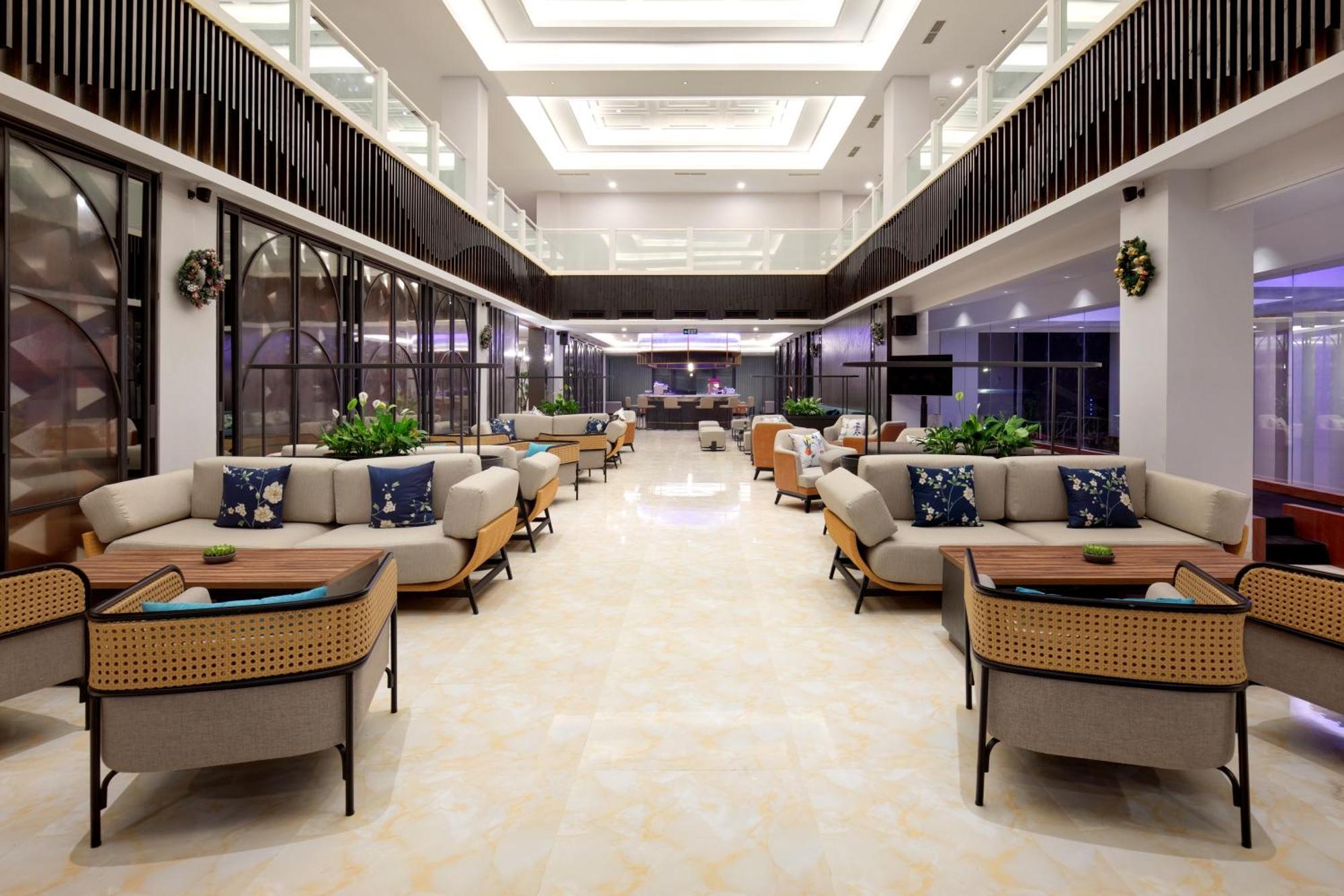 The Sentra Hotel Manado
